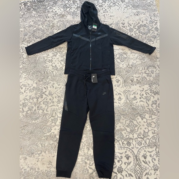 nike tech fleece suit black
